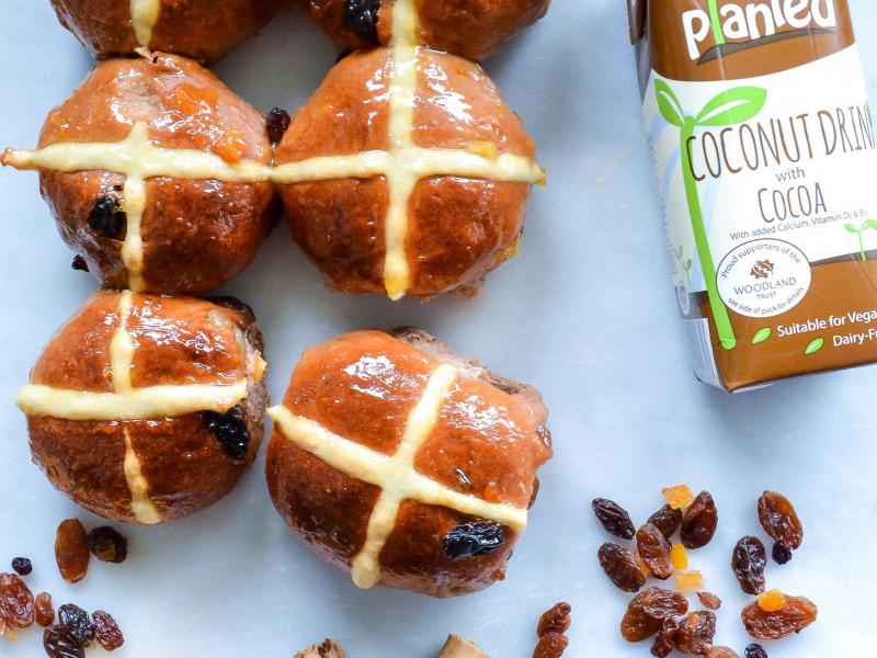 Planted UK: Vegan Hot Cross Buns